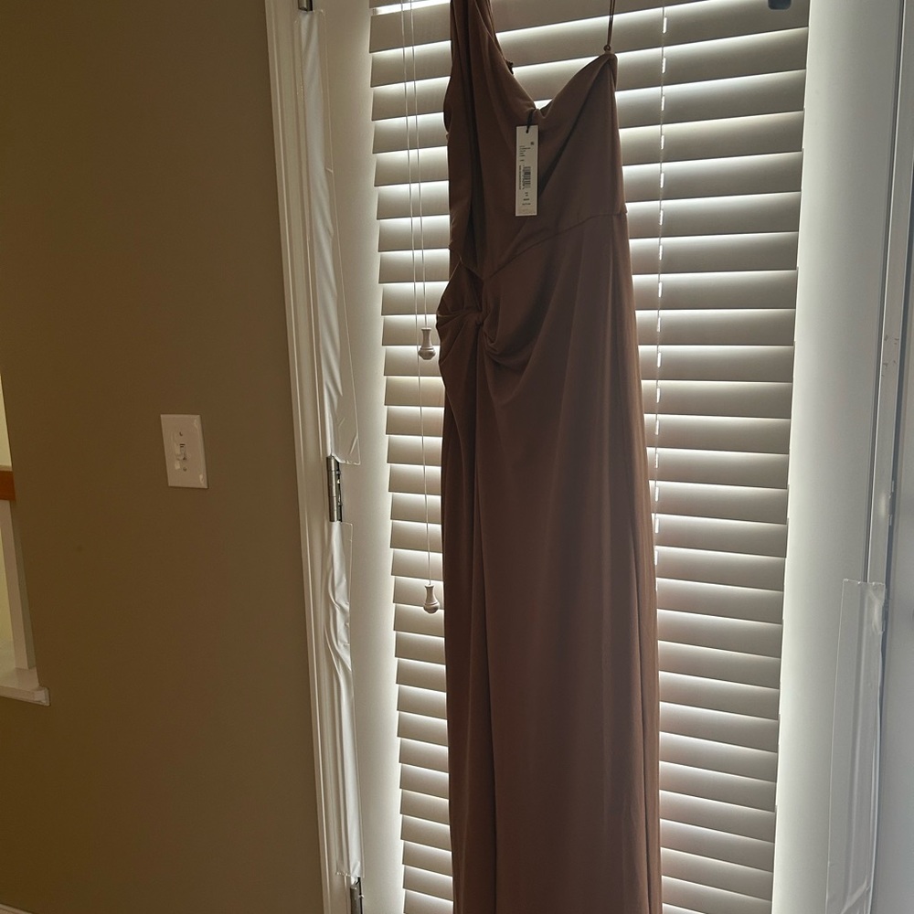 Alice + Olivia Maxi Dress (NWT) - Picture 3 of 4